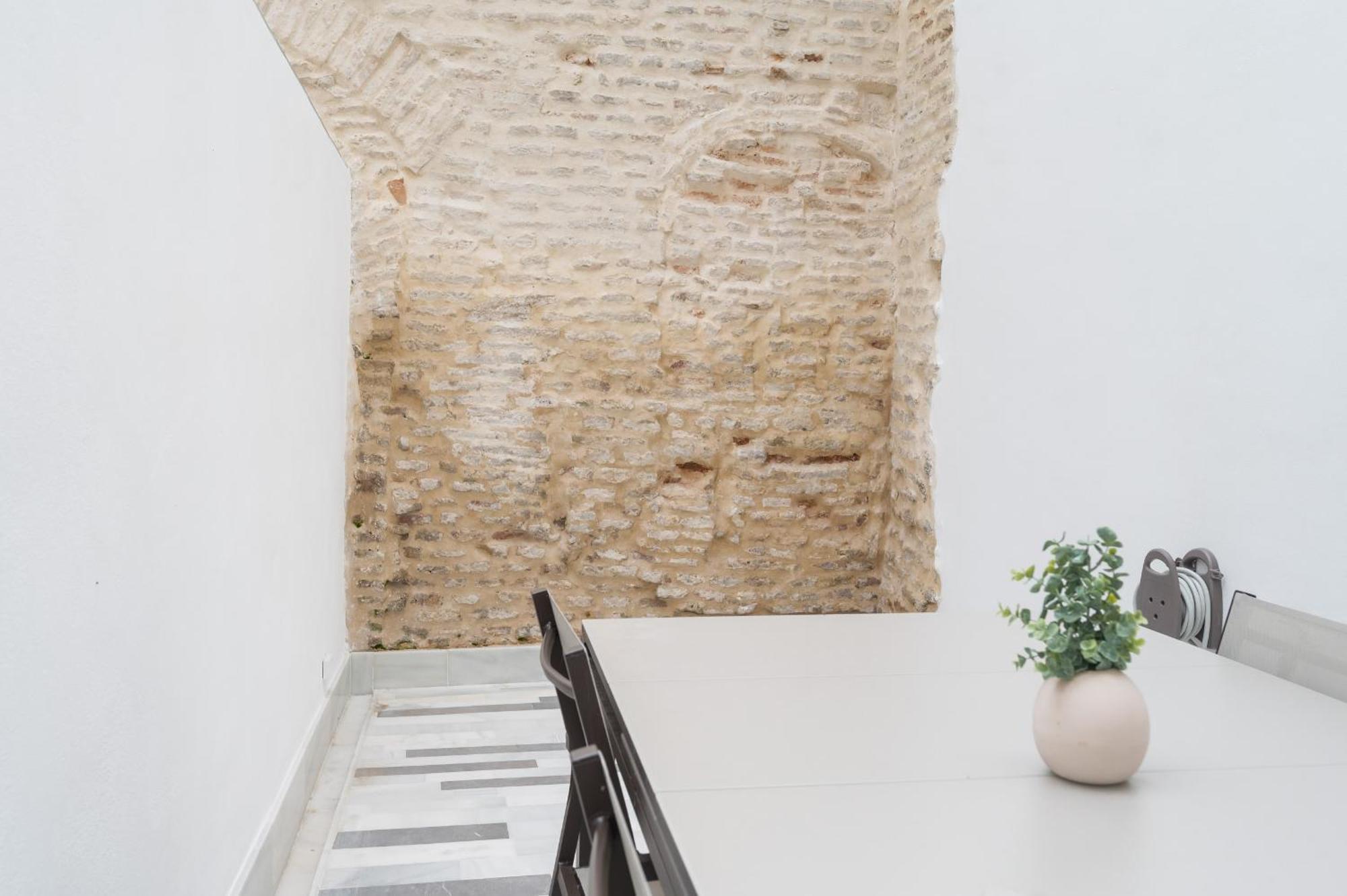 New Design Apartment - Private Patio - Gallos 2 Sevilla Kültér fotó